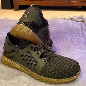 The Indestructible Shoe steel toe certified size 47 euro